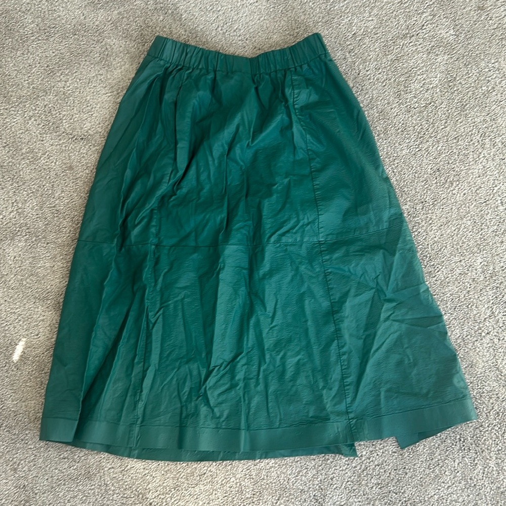 Money green Faux-leather midi skirt. Size M.